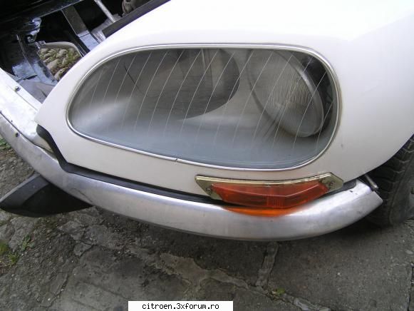 1972 Citroen DS 21 - a fost montat chederul dintre aripa si bara fata - ID/DS